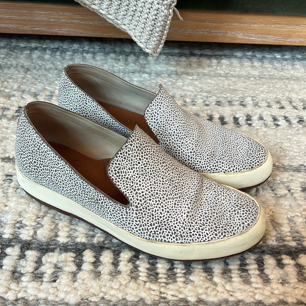 FEIT Hand Sewn Suede Slipper Loafer White with Speckle Size 38 / US 8